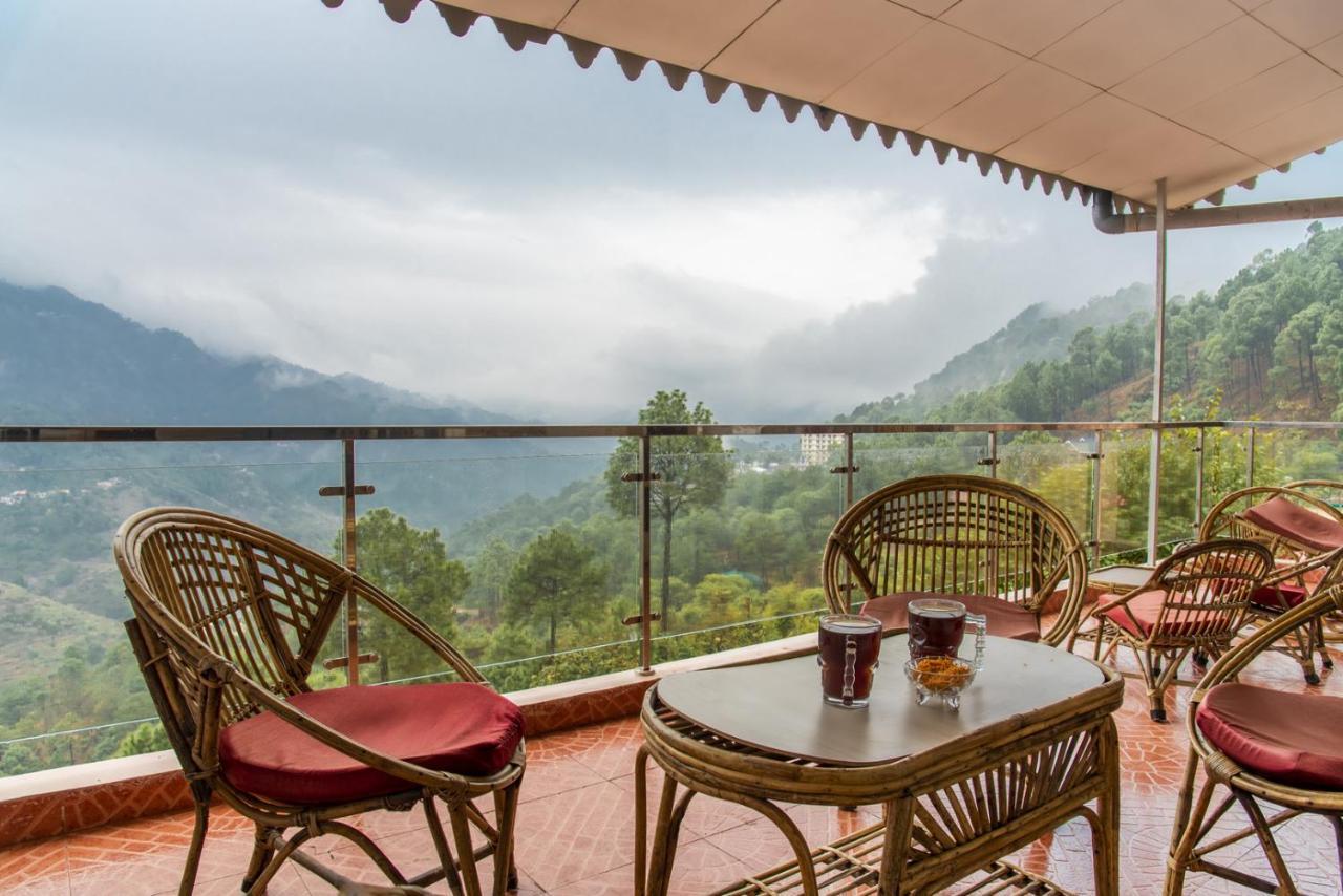 Kasauli Edge Apt With Balcony Ngoại thất bức ảnh