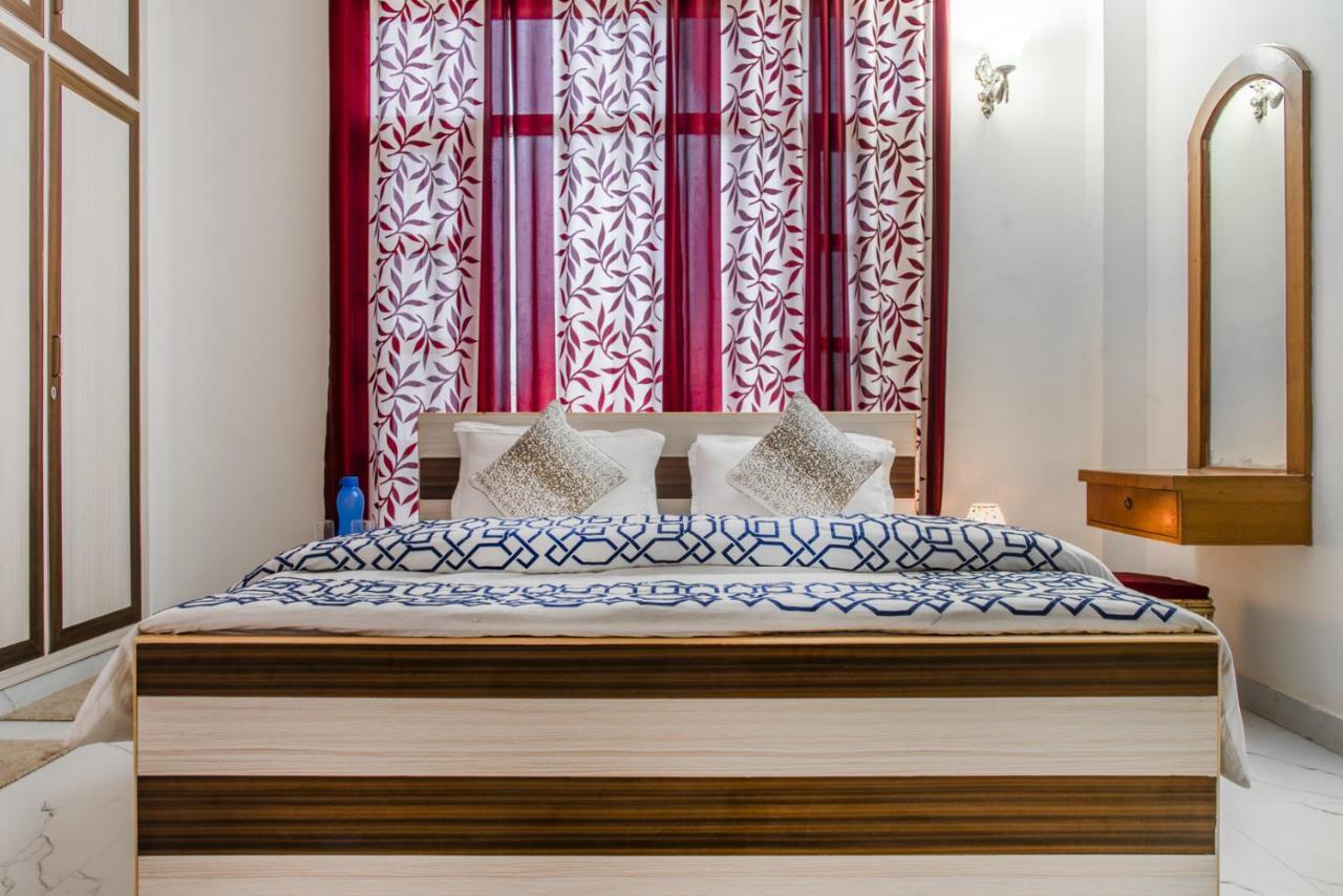 Kasauli Edge Apt With Balcony Ngoại thất bức ảnh